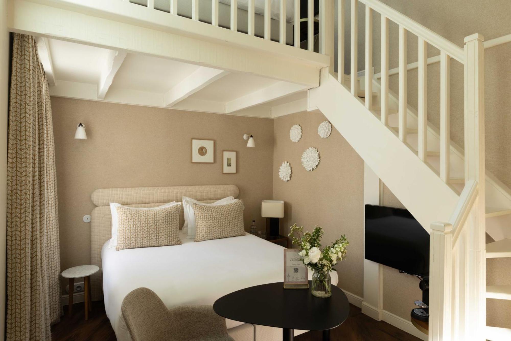Duplex Quadruple Room